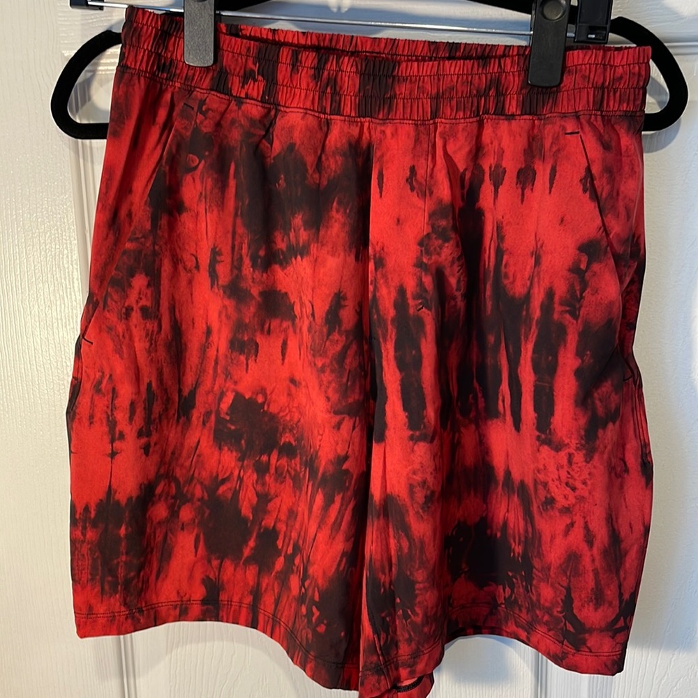 Gorgeous lululemon shorts